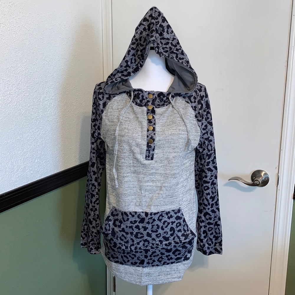 Women’s button collar drawstring sweatshirt pullover hoodie